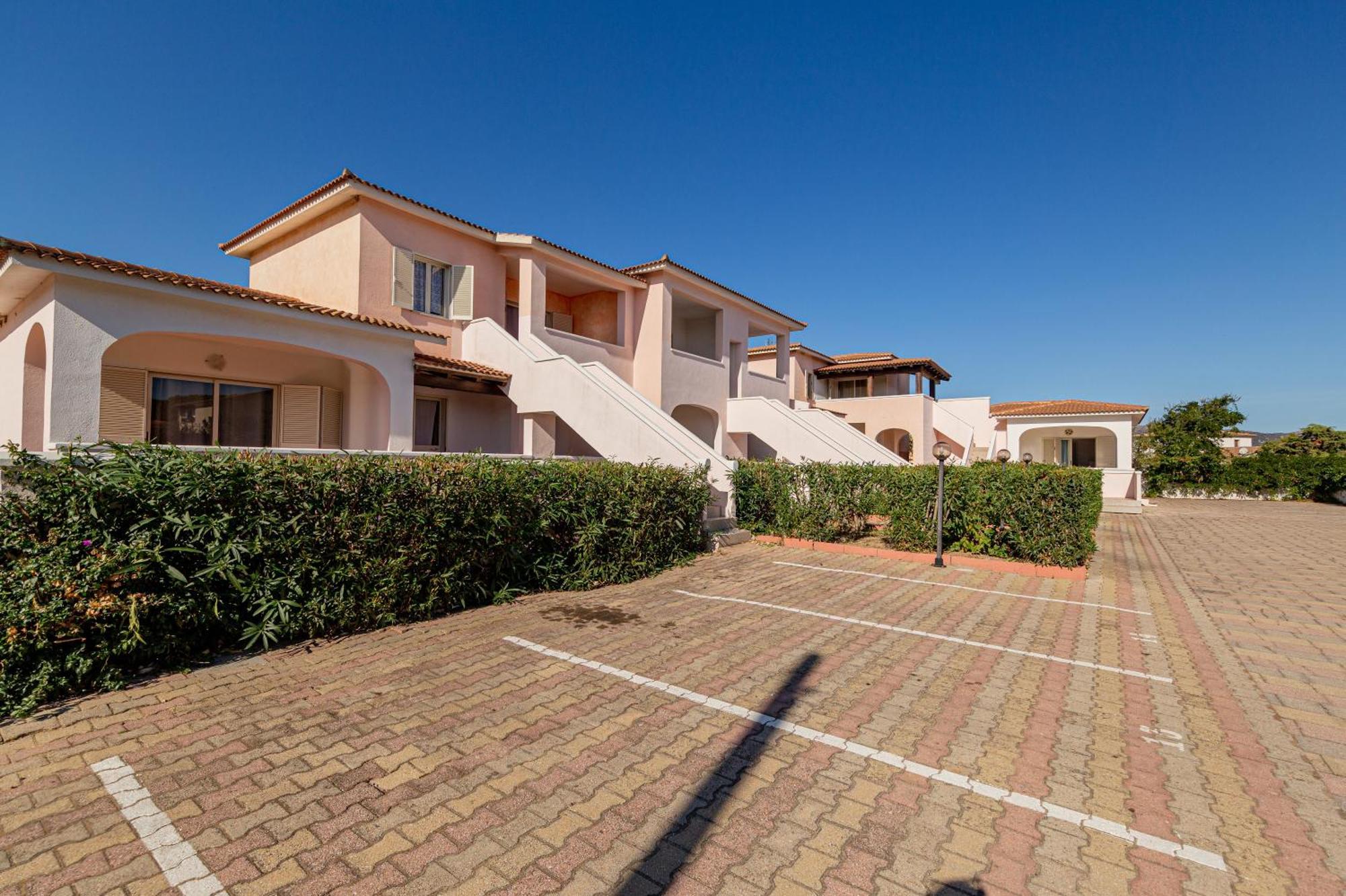 Residence Arcobaleno Сан-Теодоро Екстер'єр фото