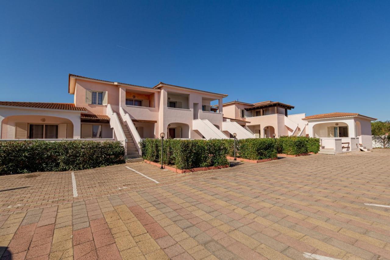 Residence Arcobaleno Сан-Теодоро Екстер'єр фото