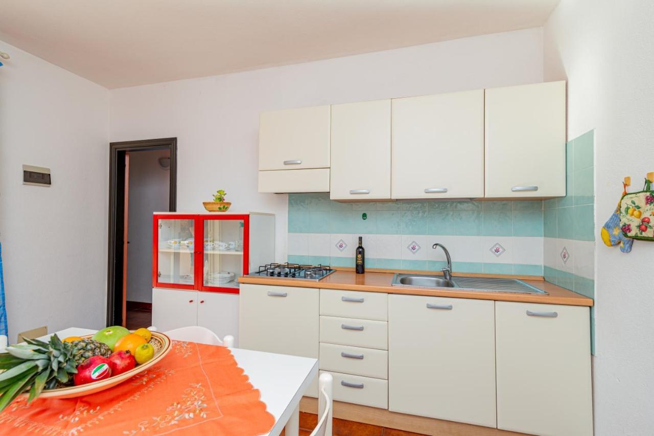 Residence Arcobaleno Сан-Теодоро Екстер'єр фото